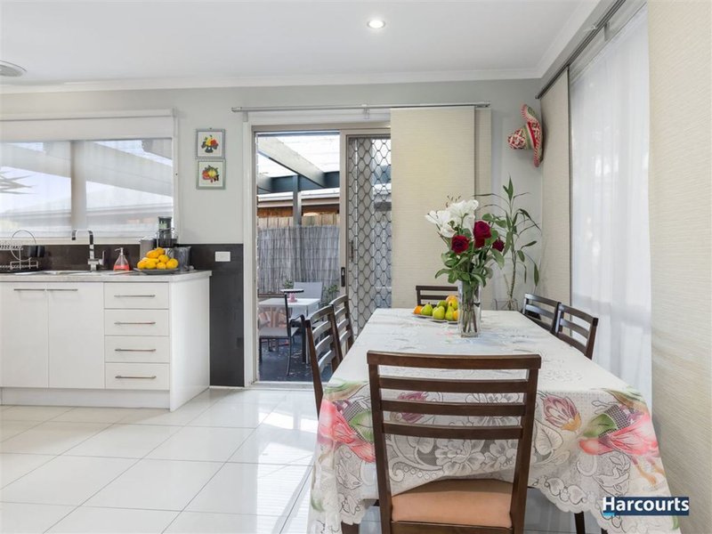 Photo - 7 Bryson Court, Endeavour Hills VIC 3802 - Image 3