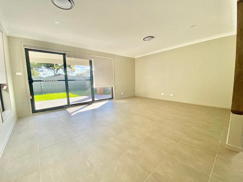 Photo - 7 Buljubasich Street, Austral NSW 2179 - Image 3