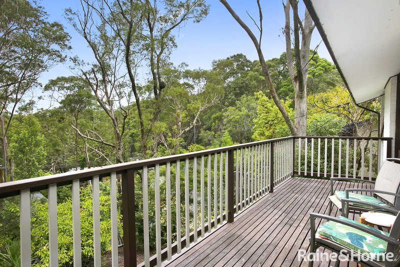 Photo - 7 Bundanoon Place, Hornsby Heights NSW 2077 - Image 8