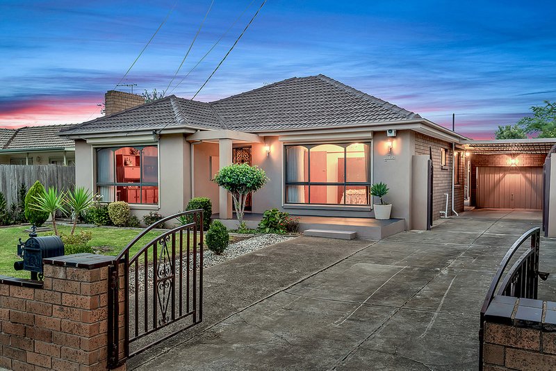 7 Burbank Drive, Reservoir VIC 3073