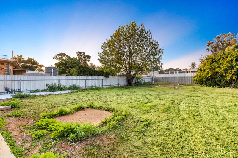 Photo - 7 Burdell Street, Elizabeth Downs SA 5113 - Image 14