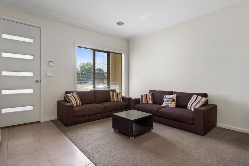 Photo - 7 Burley Street, Wollert VIC 3750 - Image 2