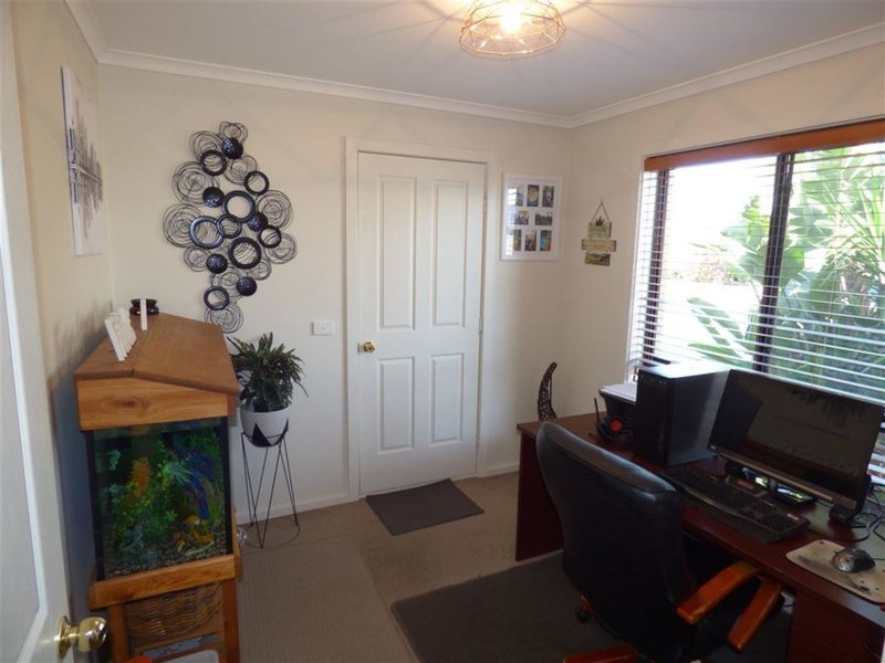 Photo - 7 Burnlea Drive, Horsham VIC 3400 - Image 13