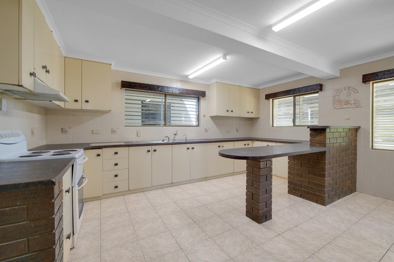 Photo - 7 Busteed Street, West Gladstone QLD 4680 - Image 9