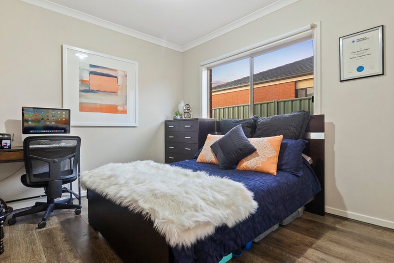 Photo - 7 Butler Grove, Wyndham Vale VIC 3024 - Image 5