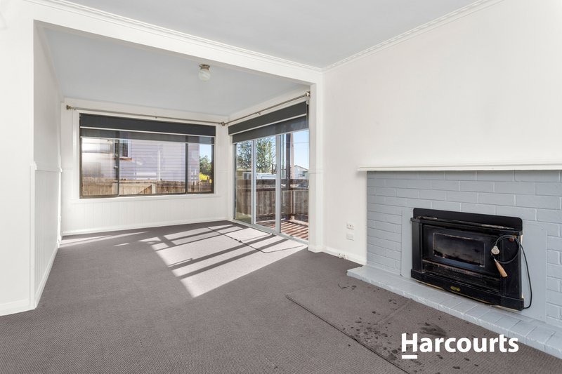 Photo - 7 Button Street, Scottsdale TAS 7260 - Image 2