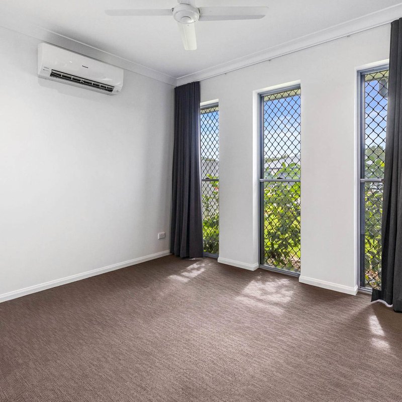 Photo - 7 Byerstown Link, Trinity Park QLD 4879 - Image 9