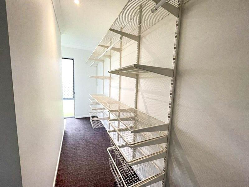 Photo - 7 Byerstown Link, Trinity Park QLD 4879 - Image 6