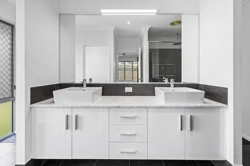 Photo - 7 Byerstown Link, Trinity Park QLD 4879 - Image 7