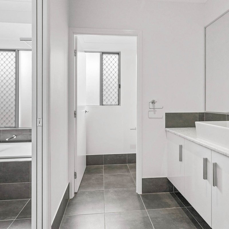 Photo - 7 Byerstown Link, Trinity Park QLD 4879 - Image 10