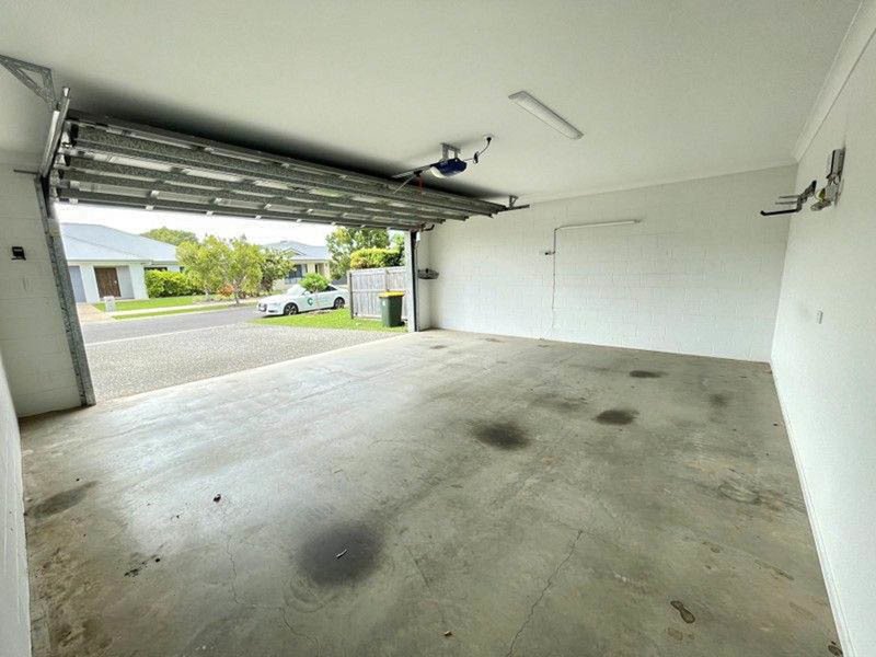 Photo - 7 Byerstown Link, Trinity Park QLD 4879 - Image 13