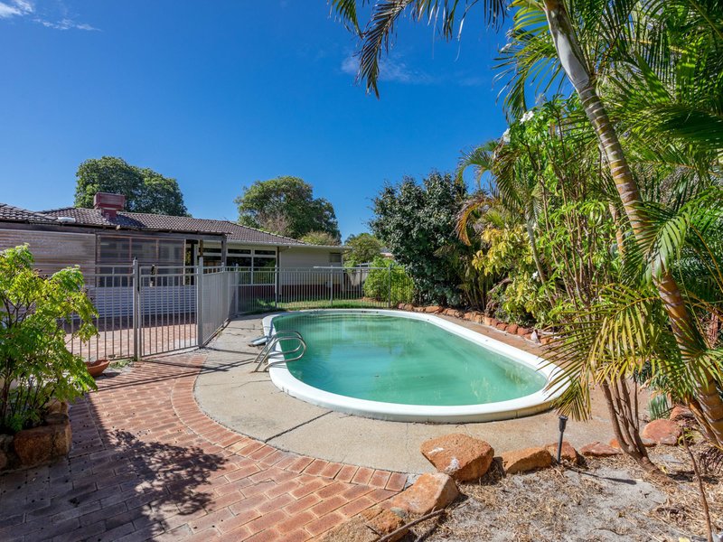 Photo - 7 Caldecott Street, Thornlie WA 6108 - Image 25