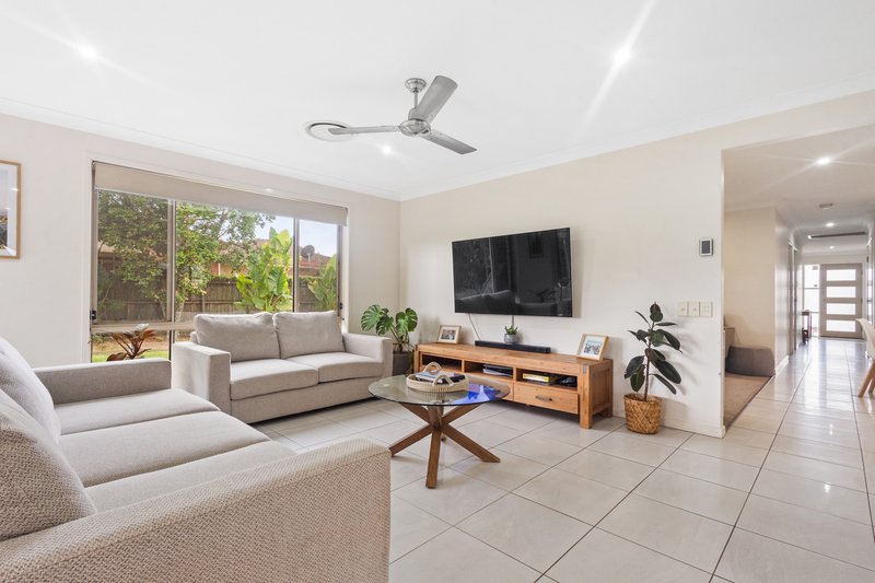 Photo - 7 Calista Crescent, Bracken Ridge QLD 4017 - Image 2