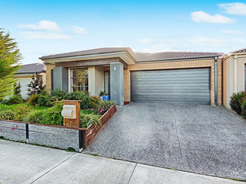 Photo - 7 Callistemon Street, Officer VIC 3809 - Image 3