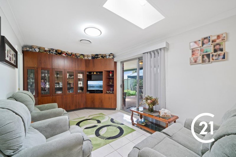 Photo - 7 Calvados Street, Glenfield NSW 2167 - Image 3