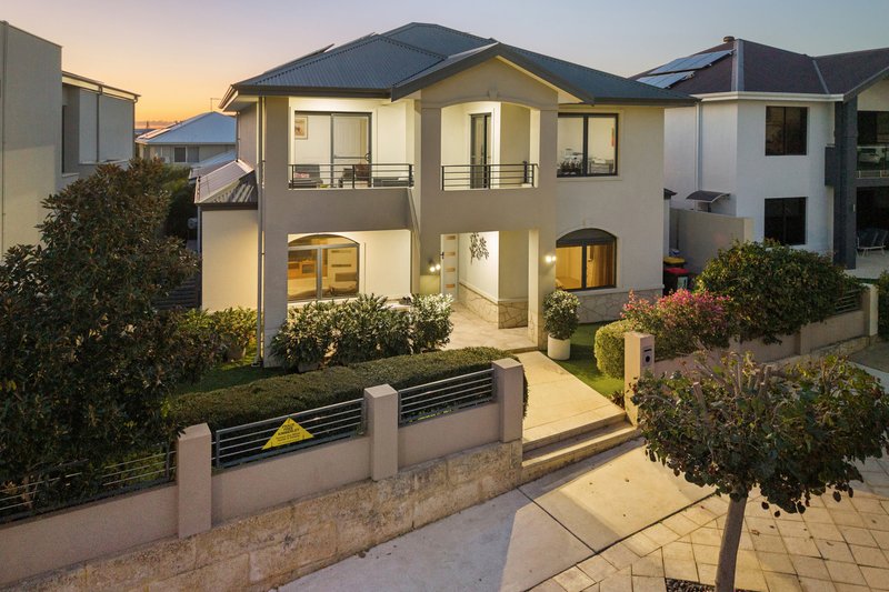 Photo - 7 Cambria Link, North Coogee WA 6163 - Image 3