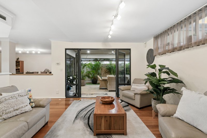 Photo - 7 Cambria Link, North Coogee WA 6163 - Image 14