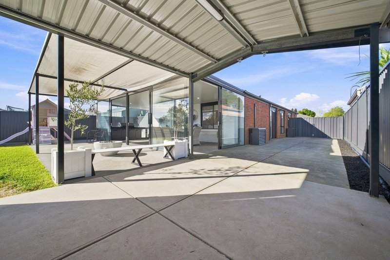 Photo - 7 Cambridge Close, Cranbourne East VIC 3977 - Image 20