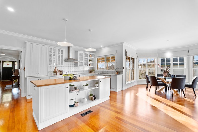 Photo - 7 Camphor Close, Lysterfield VIC 3156 - Image 5