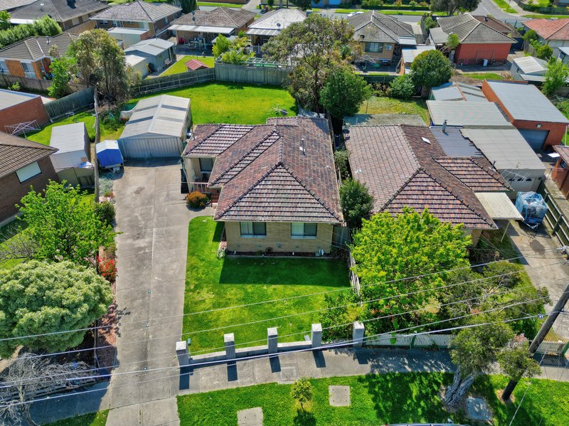 Photo - 7 Canberra Grove, Lalor VIC 3075 - Image 13