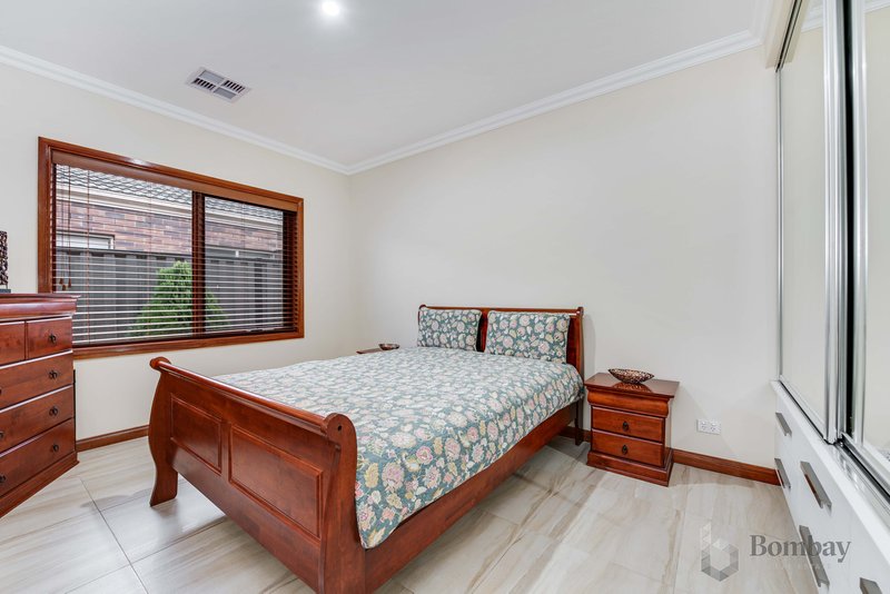 Photo - 7 Candlebark Drive, Greenvale VIC 3059 - Image 15