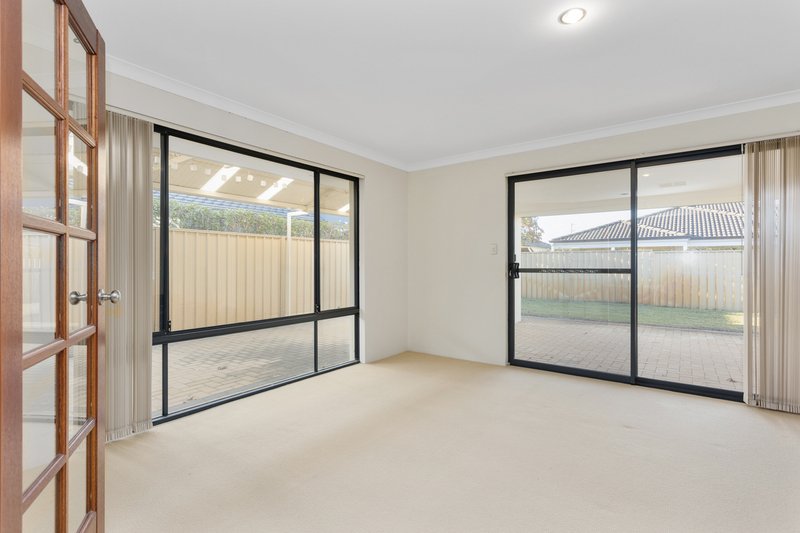 Photo - 7 Cannich Boulevard, Canning Vale WA 6155 - Image 6