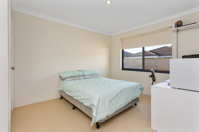 Photo - 7 Cannich Boulevard, Canning Vale WA 6155 - Image 18