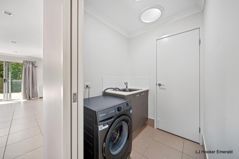 Photo - 7 Canterbury Road, Emerald QLD 4720 - Image 13