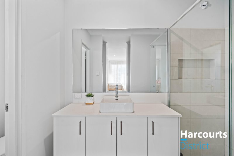 Photo - 7 Cantilever Road, Brabham WA 6055 - Image 14