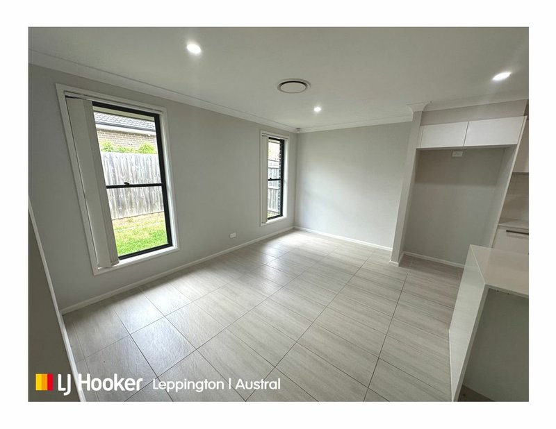 Photo - 7 Capri Street, Edmondson Park NSW 2174 - Image 12