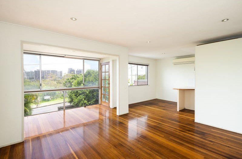 Photo - 7 Carbeen Street, Bulimba QLD 4171 - Image 2