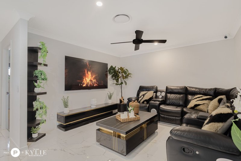 Photo - 7 Cardrona Crescent, Ormeau Hills QLD 4208 - Image 14
