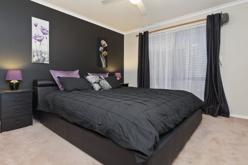 Photo - 7 Carey Close, Werribee VIC 3030 - Image 9