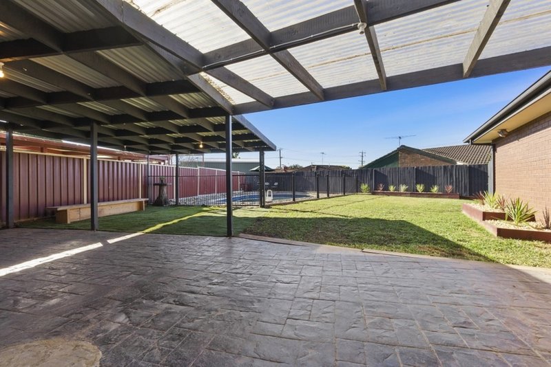 Photo - 7 Carey Close, Werribee VIC 3030 - Image 14