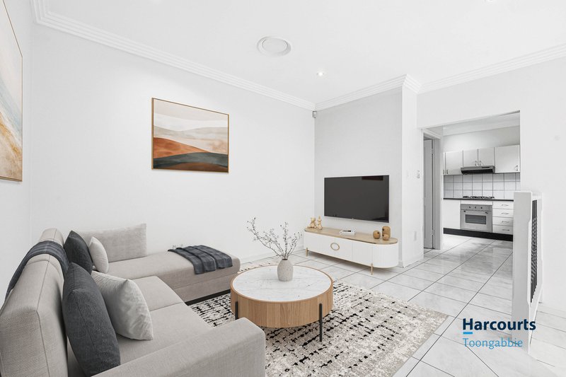 Photo - 7 Carinya Road, Girraween NSW 2145 - Image 2