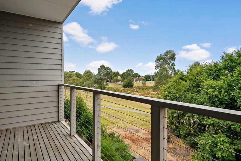 Photo - 7 Carlow Walk, Lalor VIC 3075 - Image 5