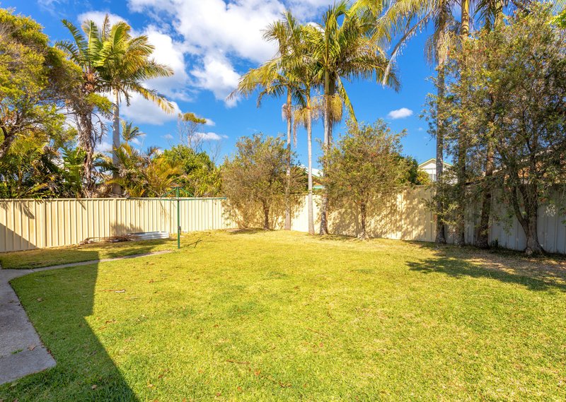 Photo - 7 Carrabeen Drive, Old Bar NSW 2430 - Image 20