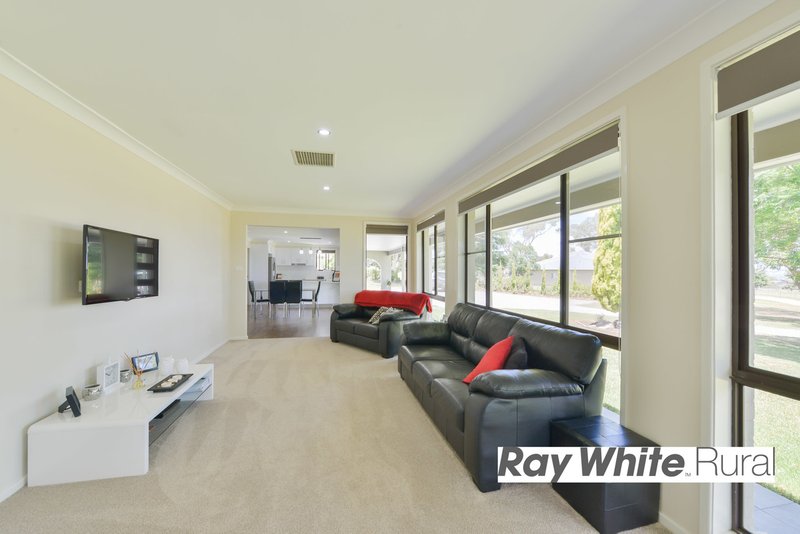 Photo - 7 Carrai Close, Tamworth NSW 2340 - Image 7