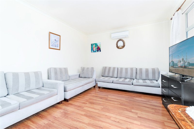 Photo - 7 Carre Avenue, Canley Heights NSW 2166 - Image 2