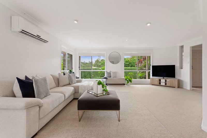 Photo - 7 Carrick Place, Ferny Grove QLD 4055 - Image 2