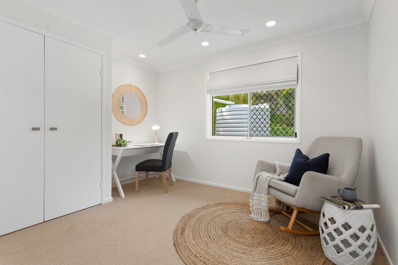 Photo - 7 Carrick Place, Ferny Grove QLD 4055 - Image 7