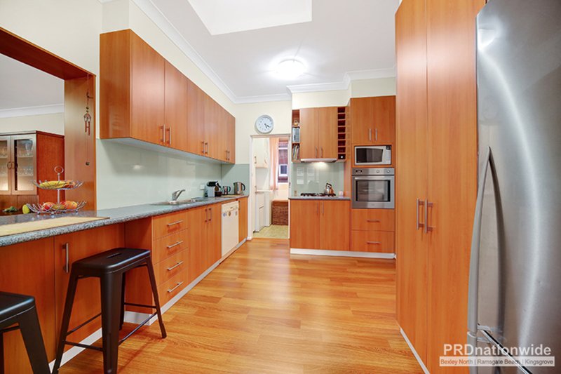 Photo - 7 Carrisbrook Avenue, Bexley North NSW 2207 - Image 4