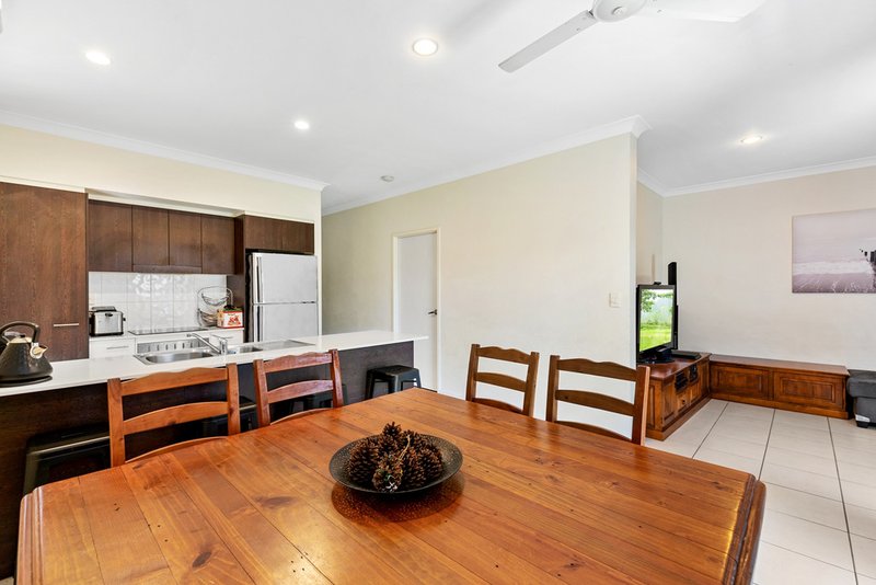 Photo - 7 Cascades Street, North Lakes QLD 4509 - Image 2