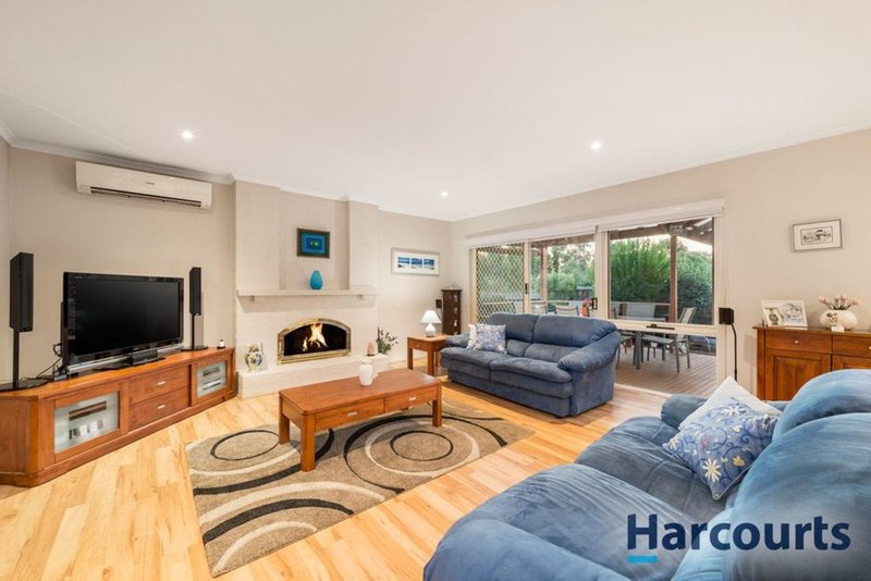 Photo - 7 Cash Fues Place, Wantirna VIC 3152 - Image 3