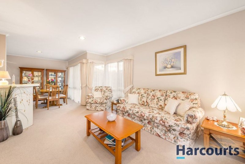 Photo - 7 Cash Fues Place, Wantirna VIC 3152 - Image 5