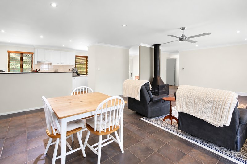 Photo - 7 Cassandra Close, Caboolture QLD 4510 - Image 4