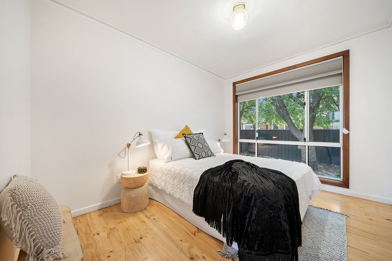 Photo - 7 Cassinia Street, O'Connor ACT 2602 - Image 12