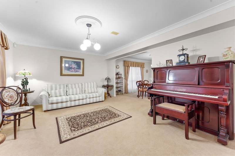 Photo - 7 Castle Hill Drive, Murrumba Downs QLD 4503 - Image 2