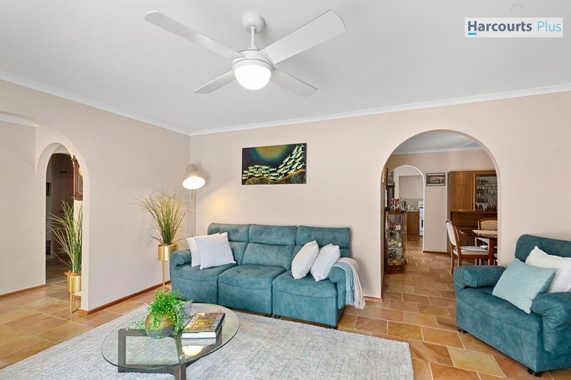 Photo - 7 Caswell Drive, Hallett Cove SA 5158 - Image 7