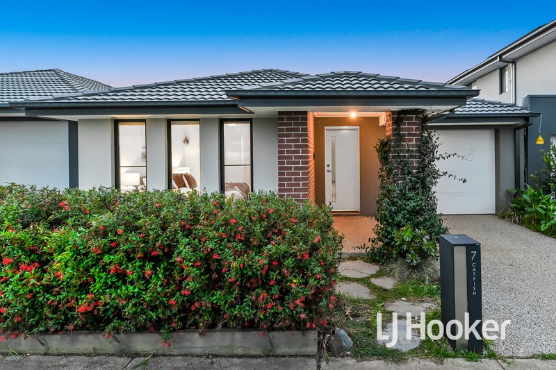 7 Catfish Street, Clyde North VIC 3978